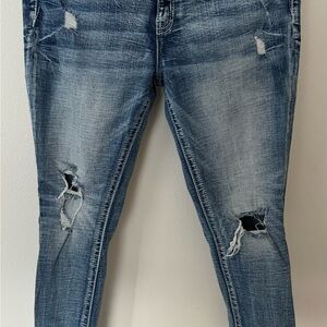 Miss Me Distressed Skinny Jeans in Blue